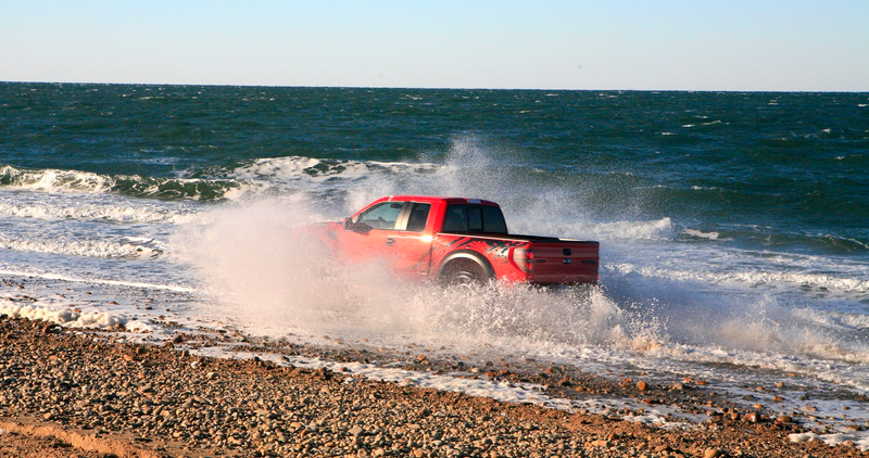Illustration for article titled Hooning The Ford Raptor